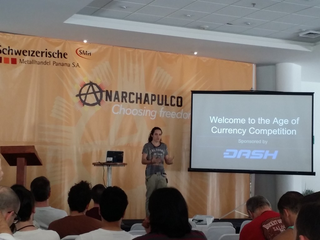 Vår vän Juan pratade om Dash, som är en alternativ kryptovaluta! Our friend Juan talked about Dash, which is an alternative cryptocurrency!